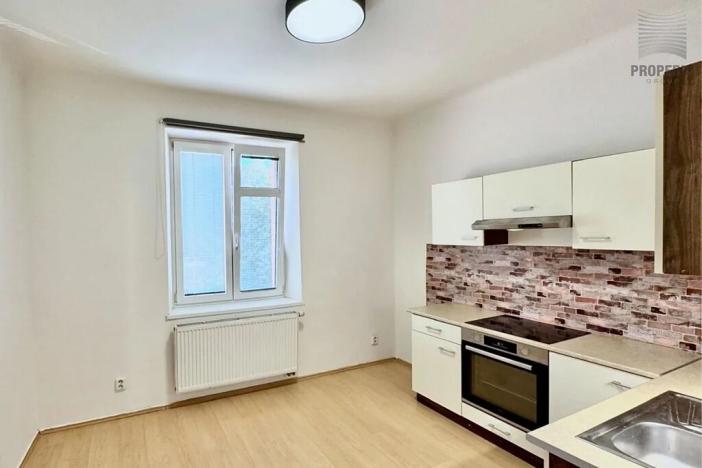 Prodej bytu 1+1, Brno, Charbulova, 37 m2