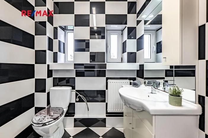 Prodej činžovního domu, České Velenice, Komenského, 247 m2