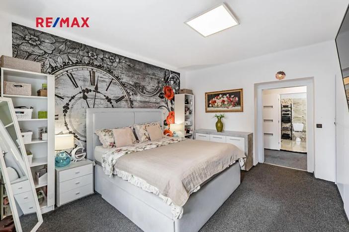 Prodej činžovního domu, České Velenice, Komenského, 247 m2