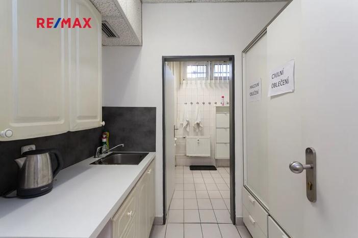 Pronájem ordinace, Praha - Nusle, Hradeckých, 62 m2