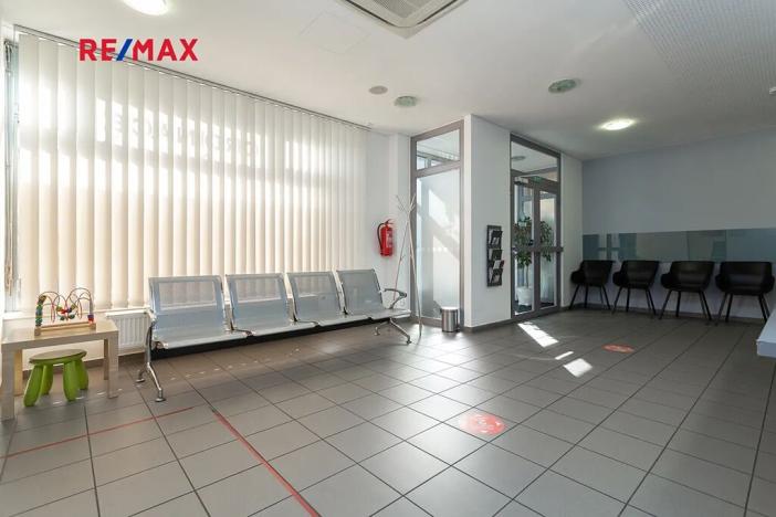 Pronájem ordinace, Praha - Nusle, Hradeckých, 39 m2