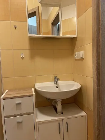 Pronájem bytu 1+1, Žďár nad Sázavou, Kovářova, 33 m2