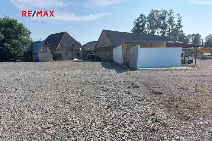 Prodej komerční nemovitosti, Církvice, 6984 m2