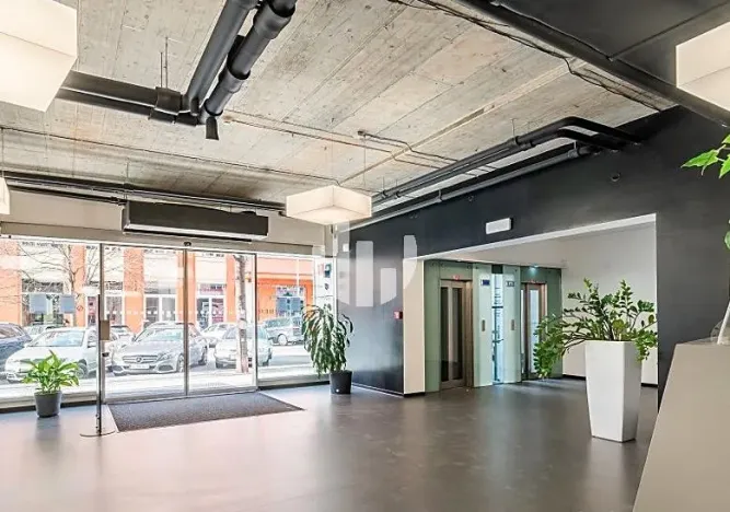 Pronájem kanceláře, Praha - Karlín, Thámova, 297 m2