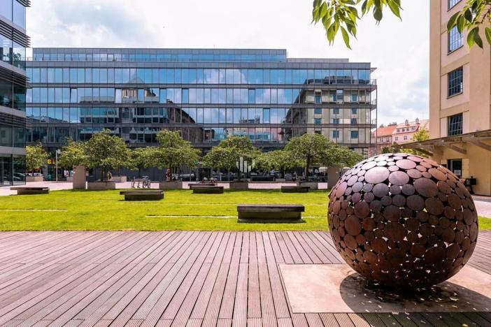 Pronájem kanceláře, Praha - Holešovice, Jankovcova, 603 m2