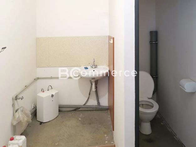 Pronájem skladu, Brno, 181 m2