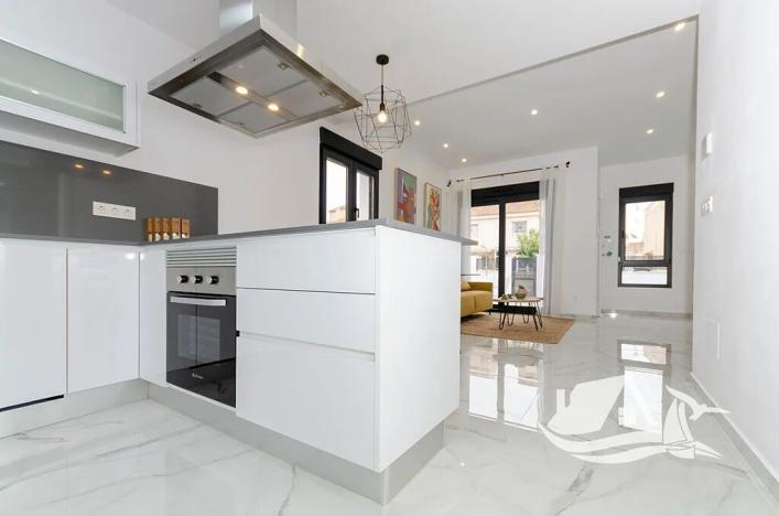 Prodej vily, Torrevieja, Španělsko, 95 m2