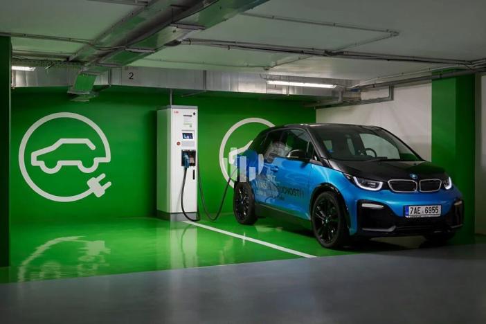 Pronájem kanceláře, Praha - Stodůlky, Bucharova, 578 m2