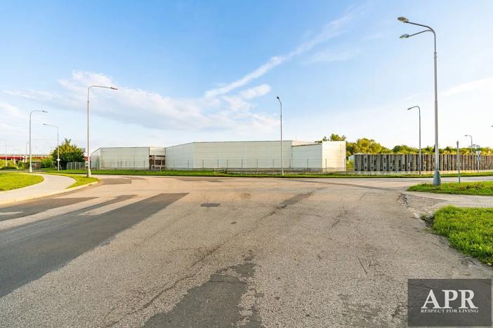 Prodej obchodního prostoru, Ostrava, 19777 m2