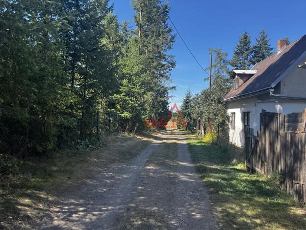 Prodej pozemku pro bydlení, Malá Hraštice, 858 m2