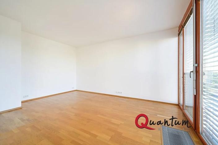 Pronájem bytu 1+kk, Praha - Žižkov, Květinková, 37 m2