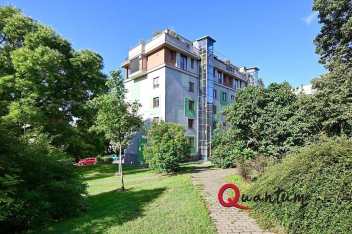 Pronájem bytu 1+kk, Praha - Žižkov, Květinková, 37 m2