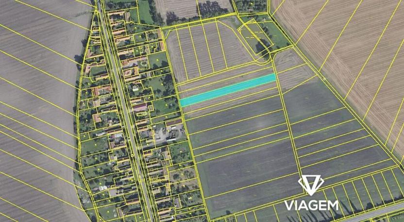 Prodej podílu pole, Vlkov pod Oškobrhem, 1313 m2