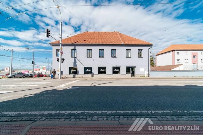 Pronájem kanceláře, Otrokovice, Dr. E. Beneše, 131 m2