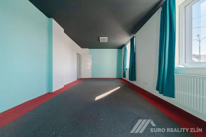 Pronájem kanceláře, Otrokovice, Dr. E. Beneše, 131 m2