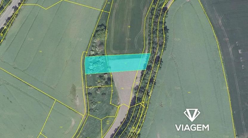 Prodej podílu pole, Žižice, 566 m2
