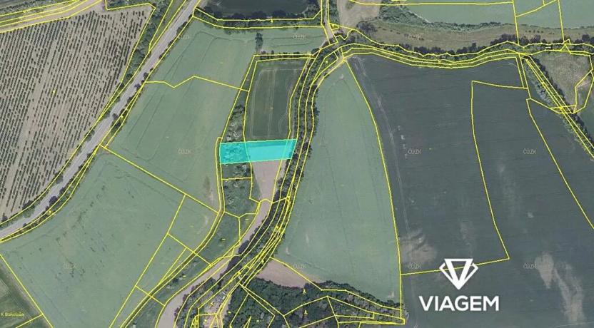 Prodej podílu pole, Žižice, 566 m2