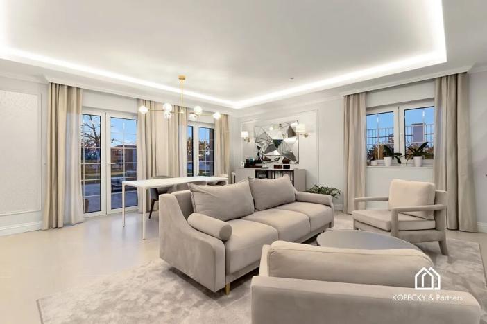 Prodej rodinného domu, Přezletice, Čakovická, 405 m2