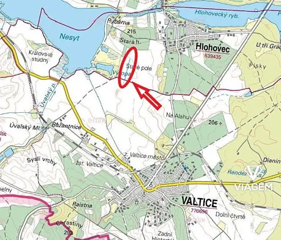 Prodej podílu pole, Hlohovec, 3698 m2