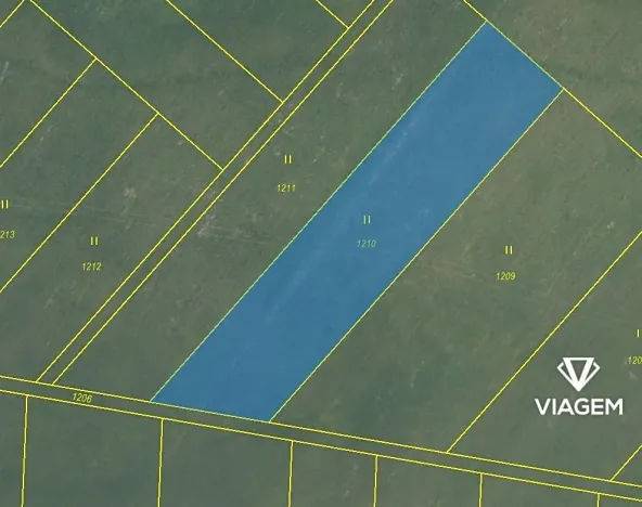 Prodej pole, Uhersko, 2294 m2