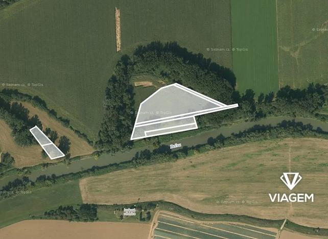 Prodej podílu pole, Troubky, 2358 m2