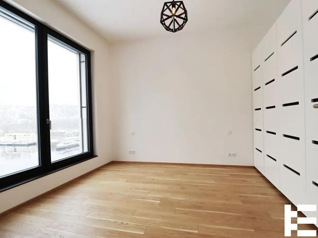 Pronájem bytu 2+kk, Praha - Holešovice, V přístavu, 47 m2