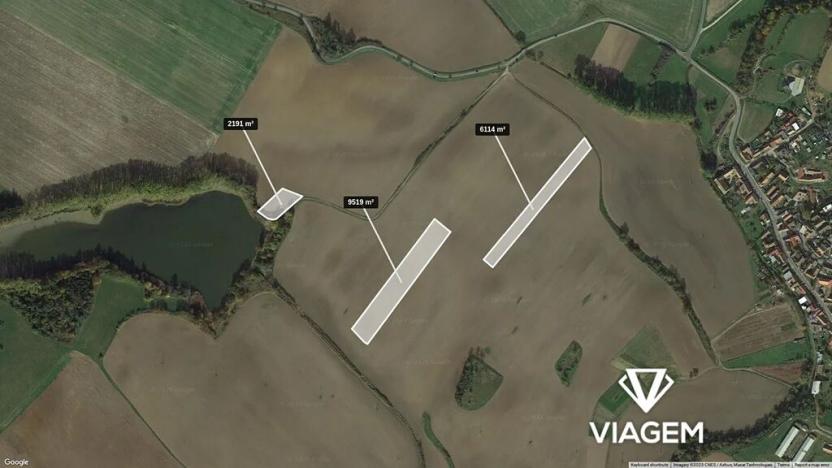 Prodej podílu pole, Hostim, 1980 m2