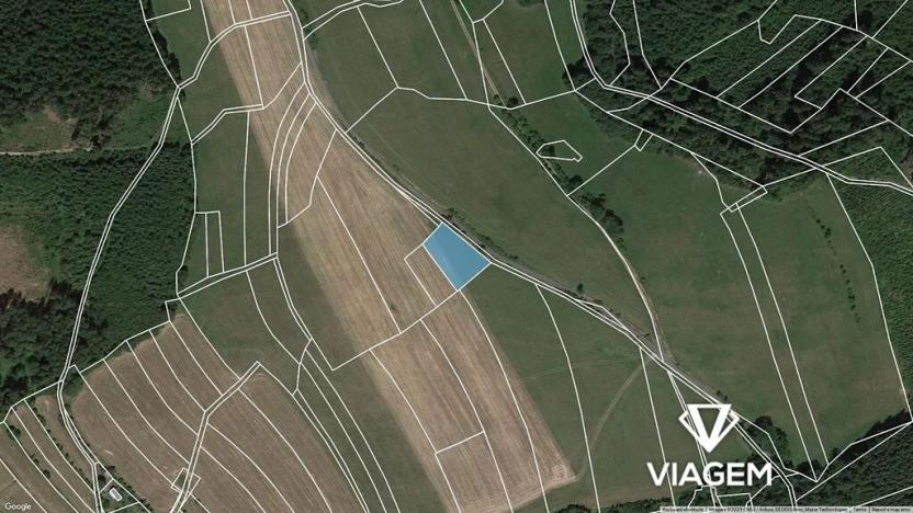 Prodej podílu pole, Hošťálková, 744 m2