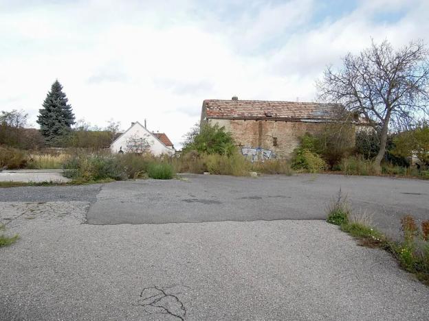 Pronájem obchodního prostoru, Praha - Břevnov, Bělohorská, 2373 m2