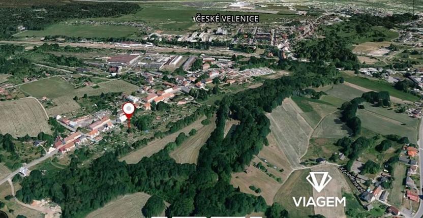 Prodej podílu pozemku pro bydlení, České Velenice, 381 m2