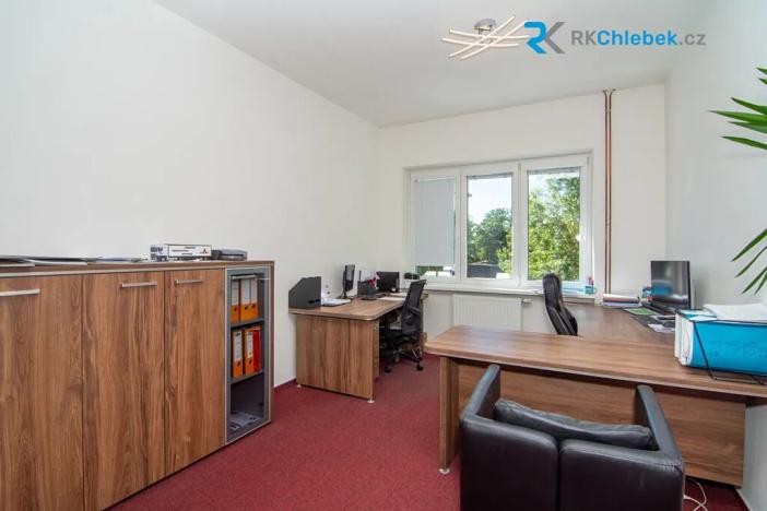 Pronájem kanceláře, Frýdek-Místek, Svazarmovská, 260 m2