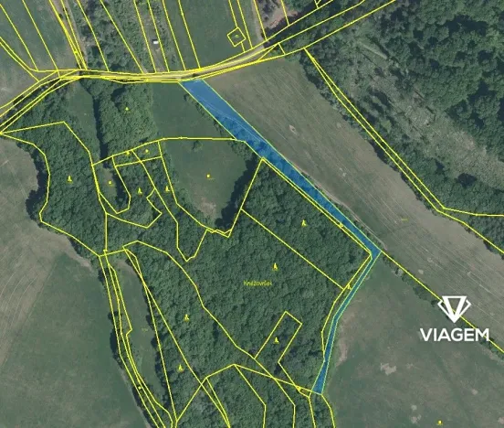 Prodej podílu pole, Luhačovice, 781 m2