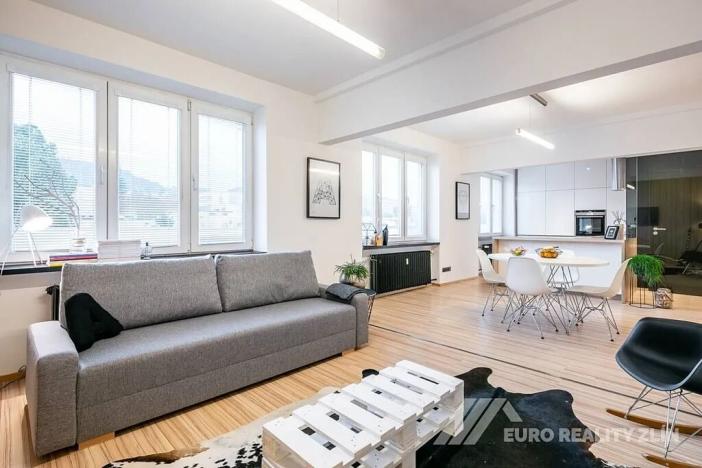 Pronájem bytu 2+kk, Zlín, Sadová, 73 m2