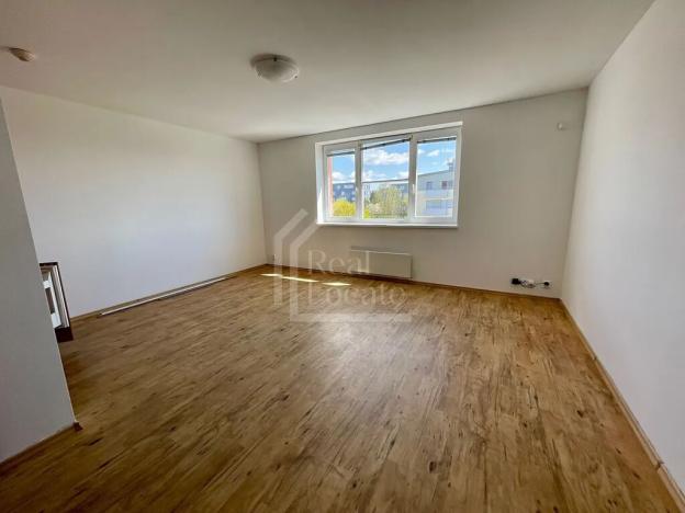 Pronájem bytu 1+kk, Praha - Prosek, Na vyhlídce, 37 m2