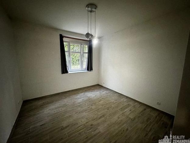 Pronájem bytu 2+kk, Praha - Strašnice, Révová, 38 m2