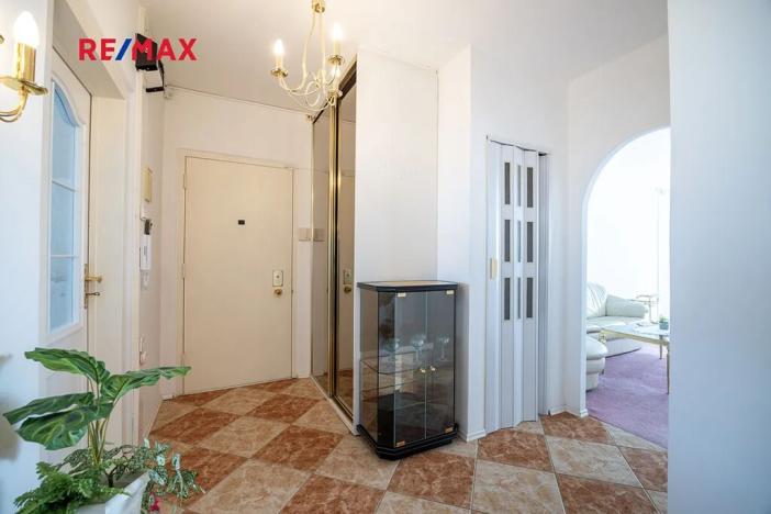 Prodej bytu 3+kk, Praha - Chodov, Petýrkova, 75 m2