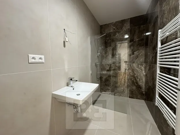 Pronájem kanceláře, Brno, Komárovská, 50 m2