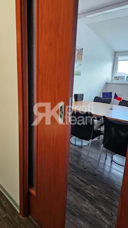 Prodej komerční nemovitosti, Opava, Slezská, 1385 m2