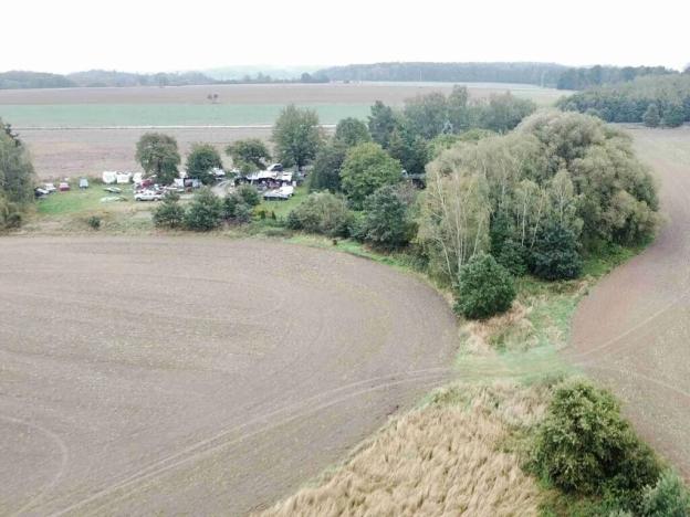 Dražba pole, Kostelec nad Černými lesy, 15764 m2