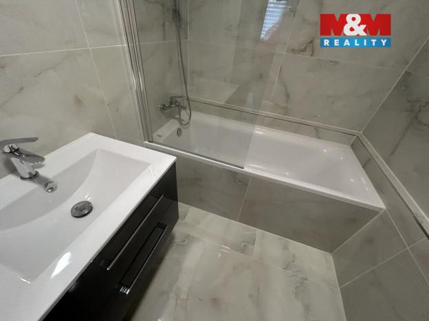 Pronájem bytu 3+1, Ústí nad Labem - Bukov, Vinařská, 70 m2