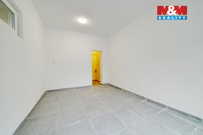 Pronájem obchodního prostoru, Mariánské Lázně, Husova, 22 m2