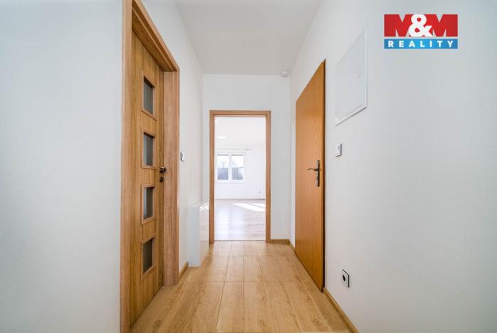Prodej bytu 1+kk, Rožďalovice, Náměstí, 32 m2