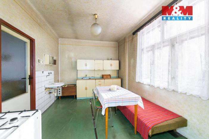 Prodej rodinného domu, Běštín, 285 m2