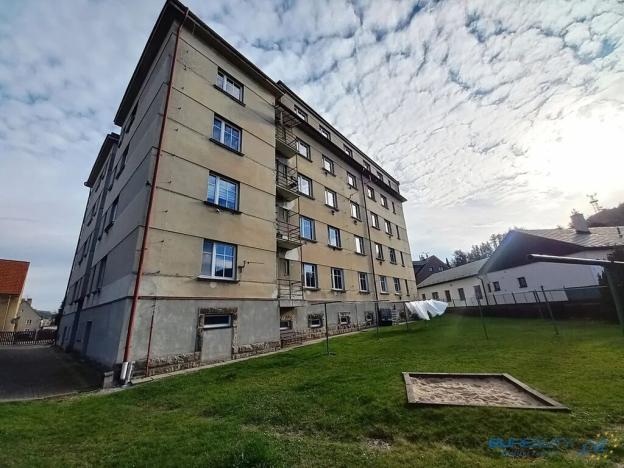 Prodej bytu 2+1, Trutnov, Švábenicova, 90 m2