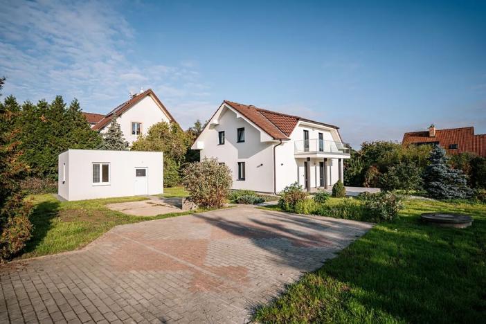 Prodej rodinného domu, Dolní Břežany, 175 m2