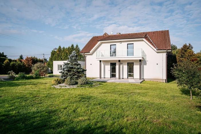 Prodej rodinného domu, Dolní Břežany, 175 m2