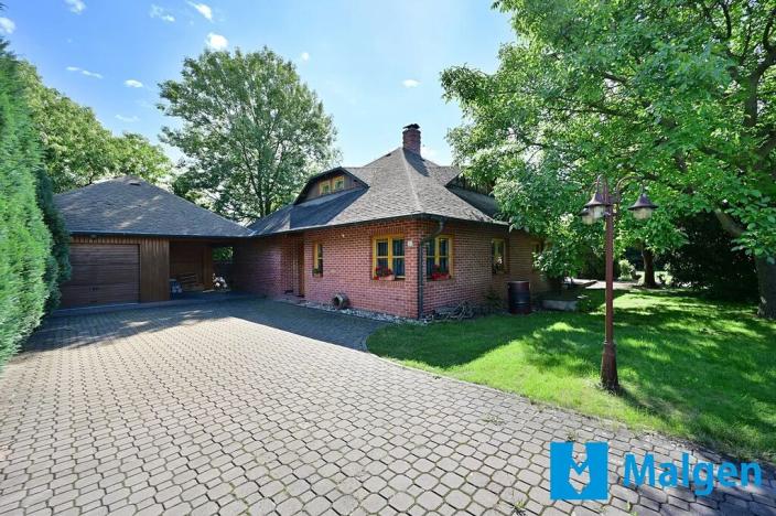 Prodej rodinného domu, Chrášťany, V Zahradách, 213 m2