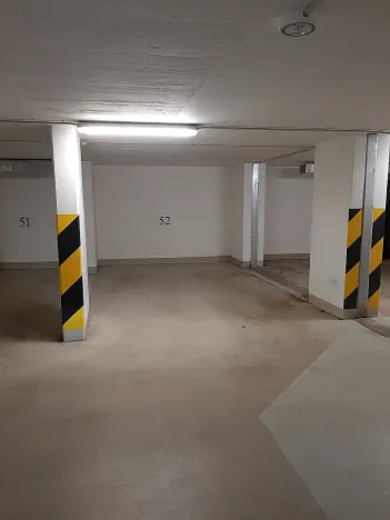 Pronájem garážového stání, Praha - Hostivař, Athénská, 20 m2