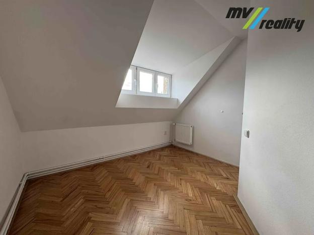 Pronájem bytu 2+kk, Praha - Břevnov, Cvičebná, 35 m2