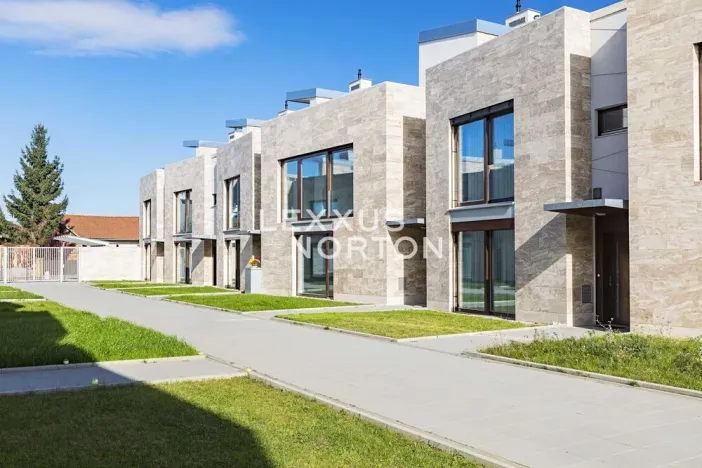 Prodej rodinného domu, Praha - Libuš, V Hrobech, 285 m2